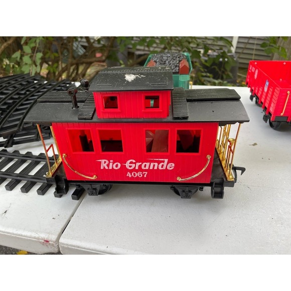 Rio Grande Model Scientific Train Set Engine Cars Track Collection-Xmas train - Picture 5 of 10